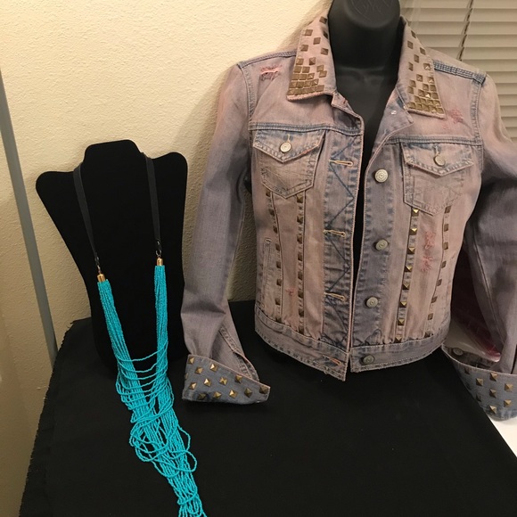 Lariat - Picture 2 of 5